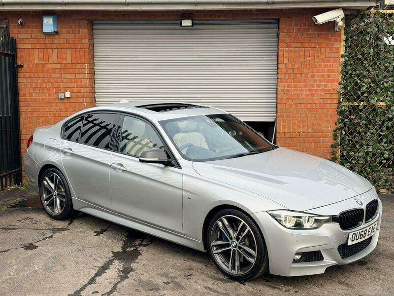 A 2018 BMW 3 SERIES 3.0 340i M Sport Shadow Edition Auto Euro 6 (s/s) 4dr A 2018 BMW 3 SERIES 3.0 340i M Sport Shadow Edition Auto Euro 6 (s/s) 4dr
