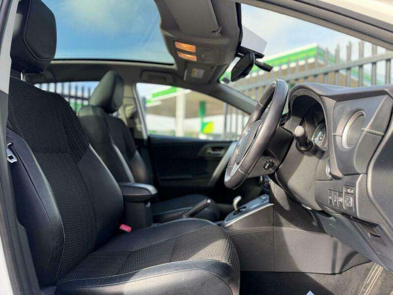 2015 TOYOTA AURIS 2015 TOYOTA AURIS