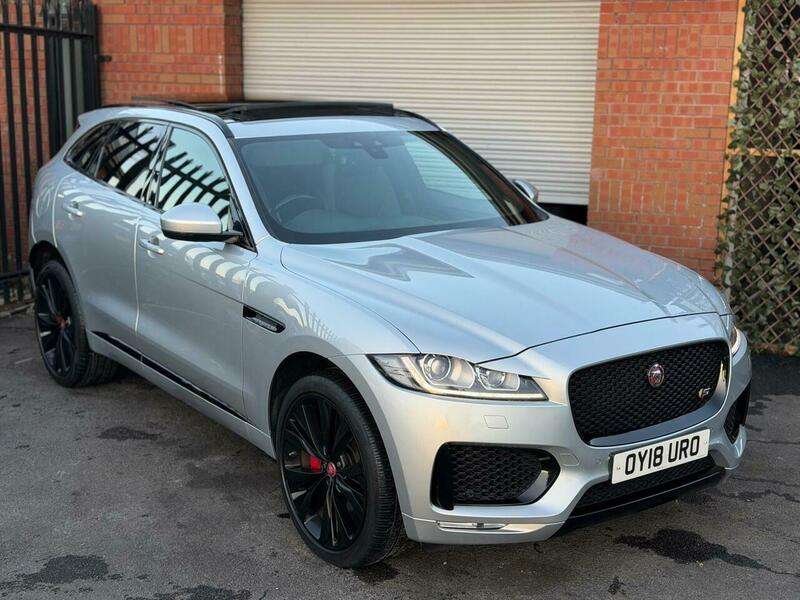 A 2018 JAGUAR F-PACE 3.0 D300 V6 S Auto AWD Euro 6 (s/s) 5dr A 2018 JAGUAR F-PACE 3.0 D300 V6 S Auto AWD Euro 6 (s/s) 5dr