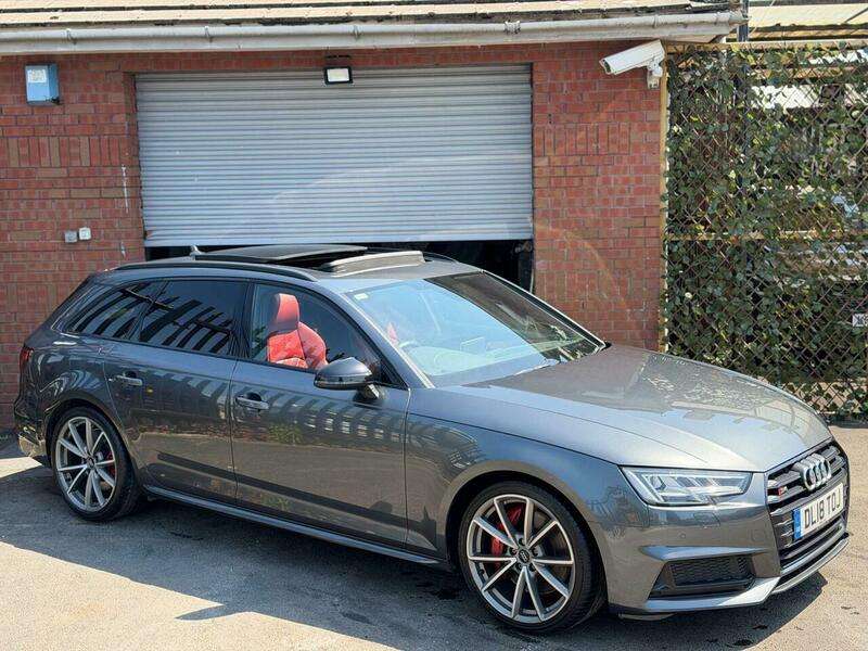 A 2018 AUDI S4 AVANT 3.0 TFSI V6 Tiptronic quattro Euro 6 (s/s) 5dr A 2018 AUDI S4 AVANT 3.0 TFSI V6 Tiptronic quattro Euro 6 (s/s) 5dr