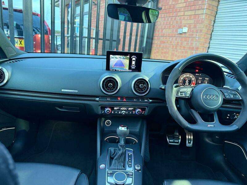 null AUDI RS3 null AUDI RS3