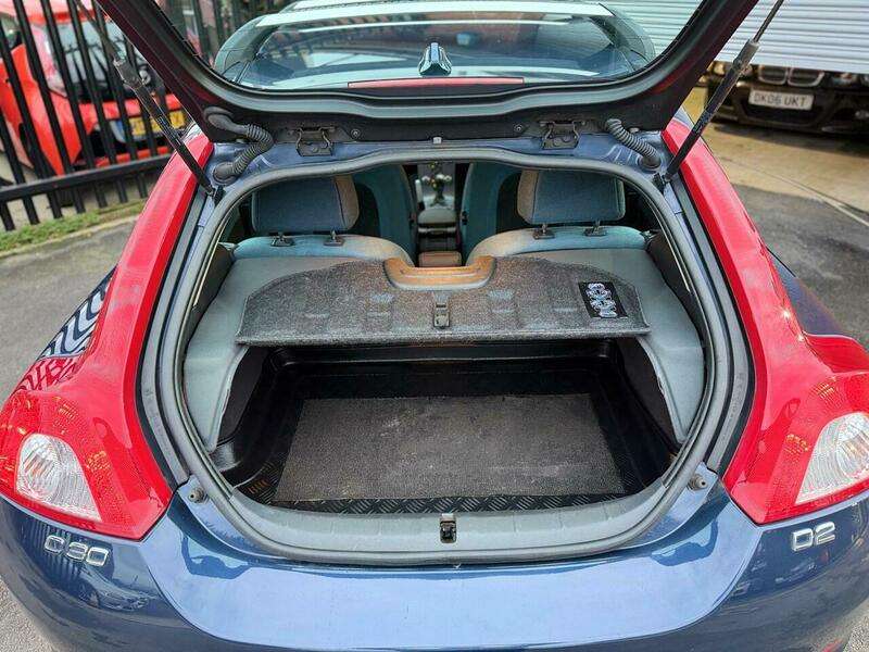 2011 VOLVO C30 2011 VOLVO C30