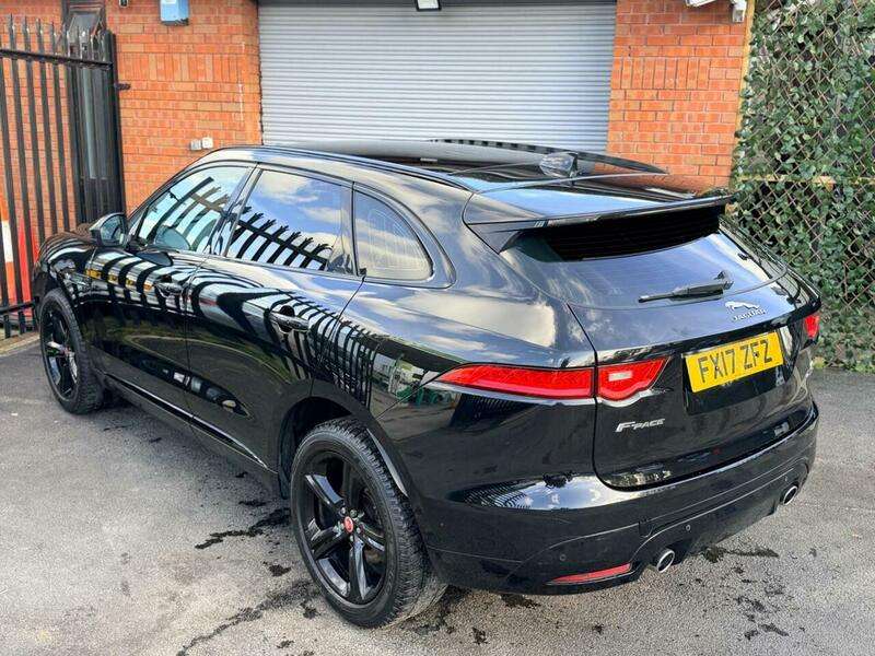 2017 JAGUAR F-PACE 2017 JAGUAR F-PACE