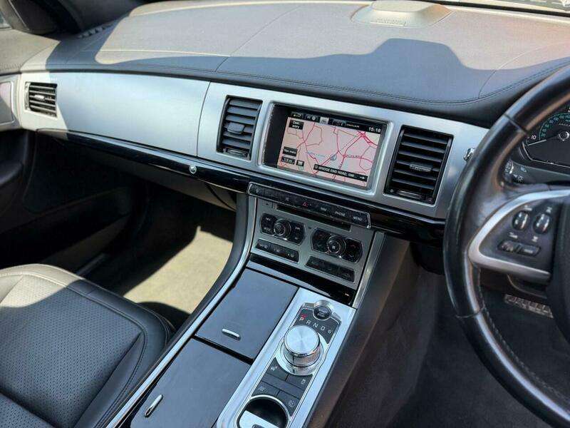 2014 JAGUAR XF 2014 JAGUAR XF