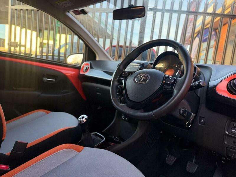 2015 TOYOTA AYGO 2015 TOYOTA AYGO