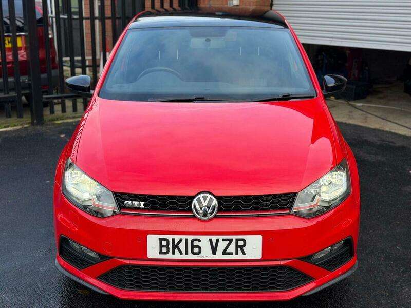 A 2016 VOLKSWAGEN POLO 1.8 TSI BlueMotion Tech GTI DSG Euro 6 (s/s) 5dr A 2016 VOLKSWAGEN POLO 1.8 TSI BlueMotion Tech GTI DSG Euro 6 (s/s) 5dr