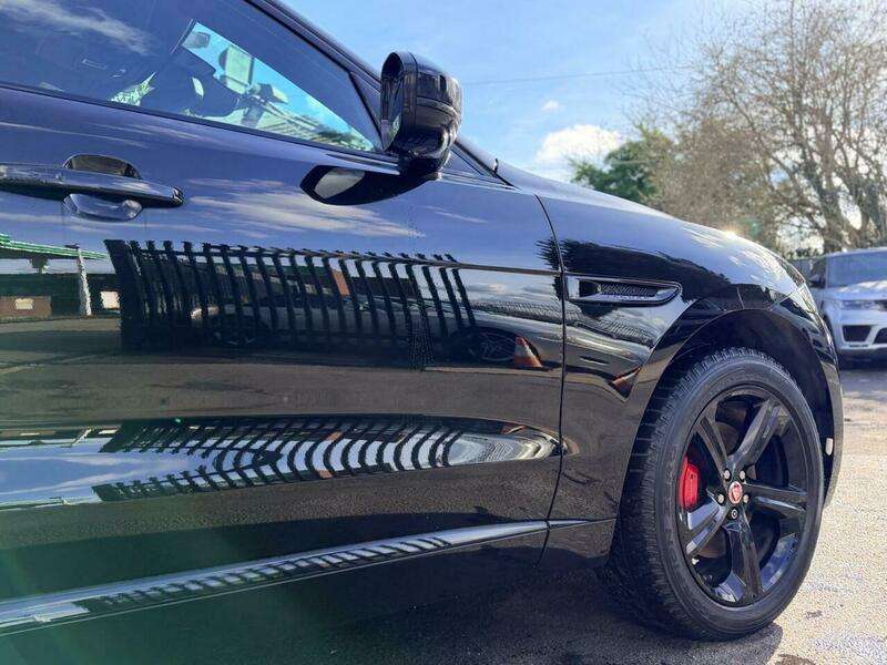 2017 JAGUAR F-PACE 2017 JAGUAR F-PACE