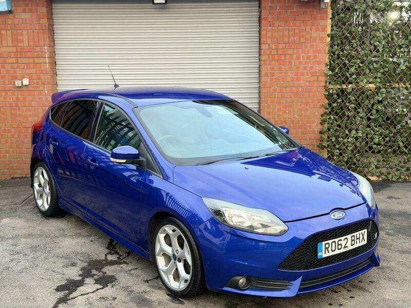 A 2012 FORD FOCUS 2.0T EcoBoost ST-2 Euro 5 (s/s) 5dr A 2012 FORD FOCUS 2.0T EcoBoost ST-2 Euro 5 (s/s) 5dr