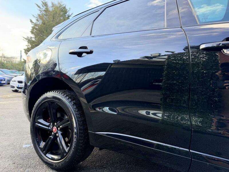 2017 JAGUAR F-PACE 2017 JAGUAR F-PACE