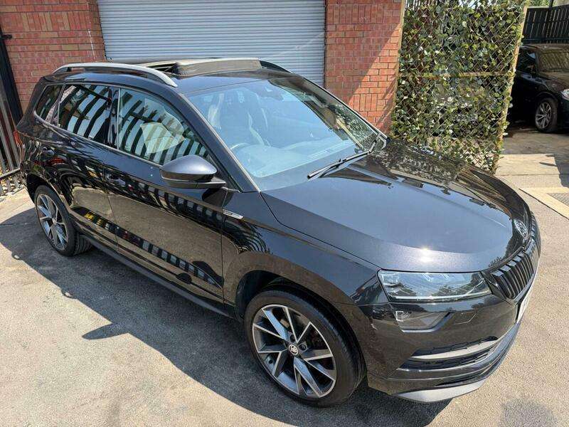 A 2019 SKODA KAROQ 2.0 TSI SportLine DSG 4WD Euro 6 (s/s) 5dr A 2019 SKODA KAROQ 2.0 TSI SportLine DSG 4WD Euro 6 (s/s) 5dr