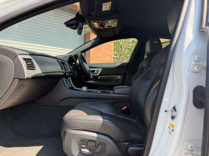 2014 JAGUAR XF 2014 JAGUAR XF