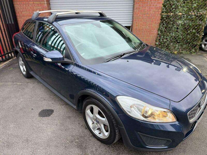 2011 VOLVO C30 2011 VOLVO C30