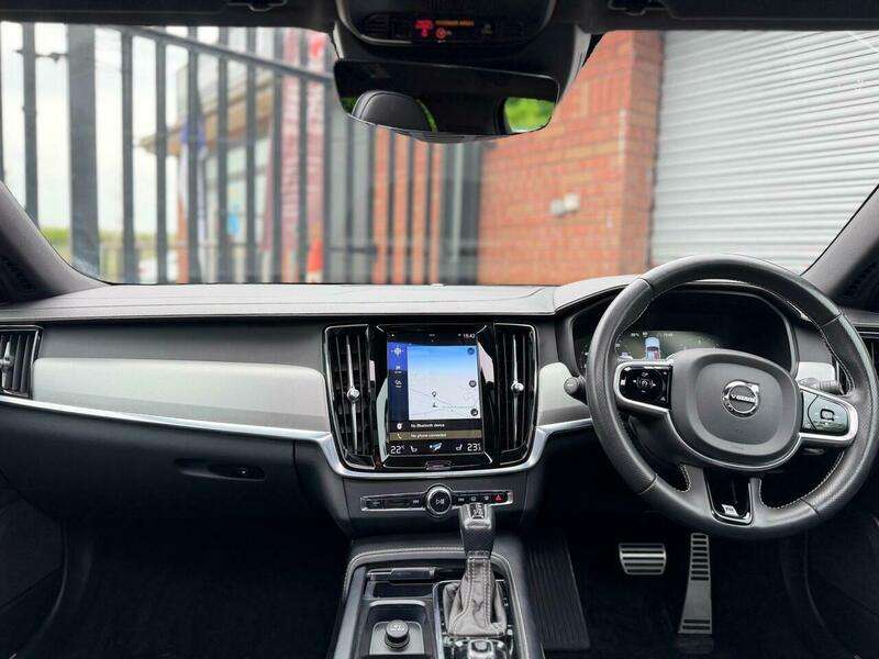 2018 VOLVO V90 2018 VOLVO V90