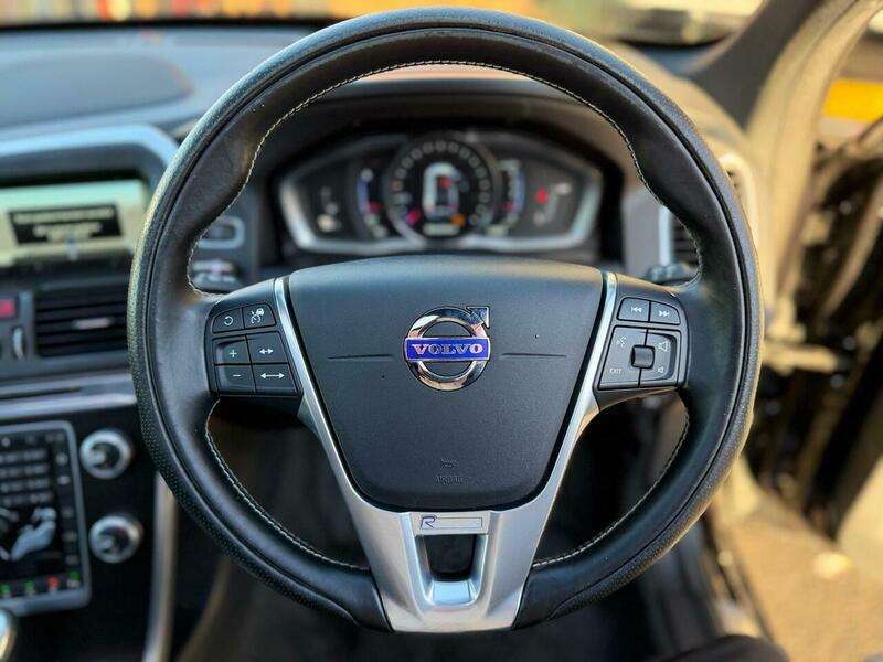 2015 VOLVO XC60 2015 VOLVO XC60