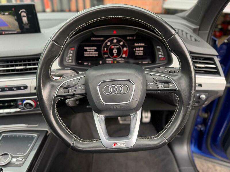 2017 AUDI SQ7 2017 AUDI SQ7