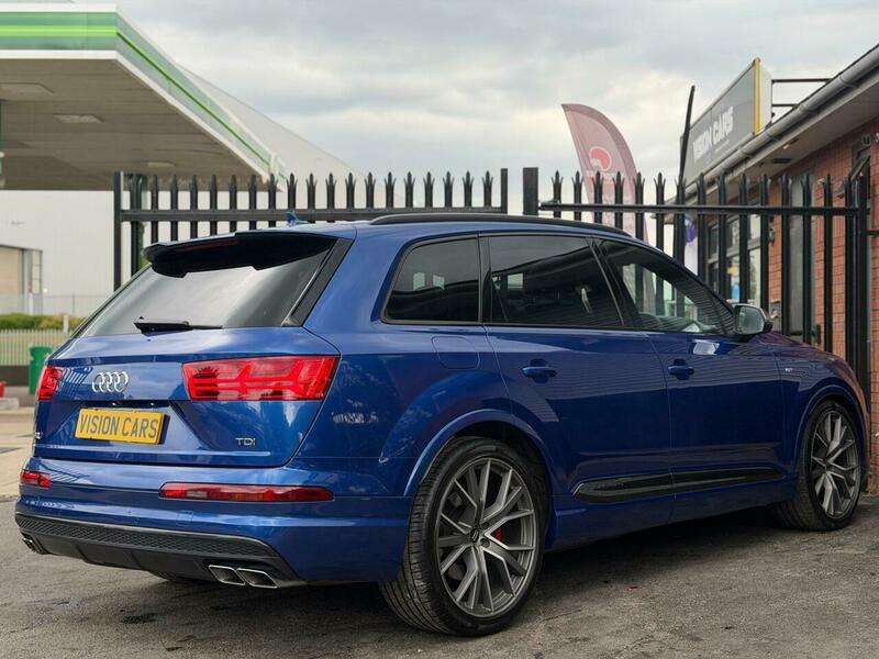 2017 AUDI SQ7 2017 AUDI SQ7