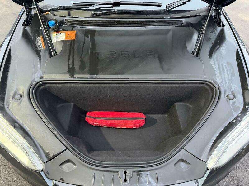 null TESLA MODEL S null TESLA MODEL S