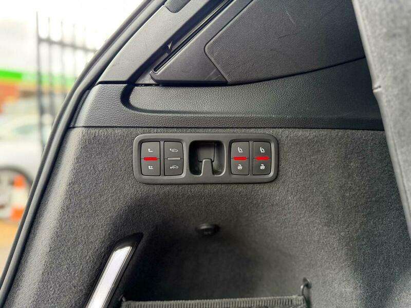 2017 AUDI SQ7 2017 AUDI SQ7