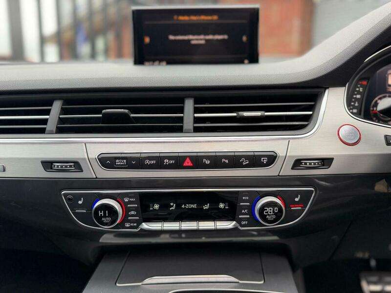 2017 AUDI SQ7 2017 AUDI SQ7