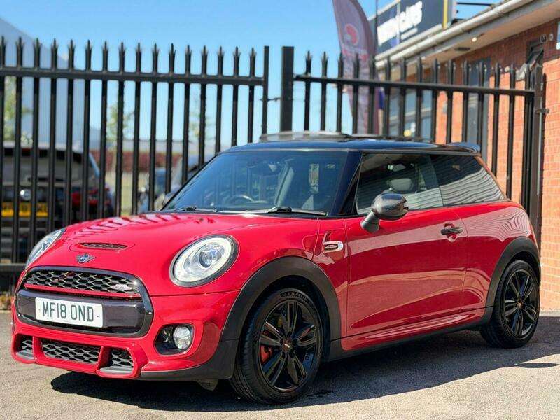 A 2018 MINI HATCH 2.0 Cooper S Sport Hatchback 3dr Petrol Steptronic Euro 6 (s/s) (192 ps) A 2018 MINI HATCH 2.0 Cooper S Sport Hatchback 3dr Petrol Steptronic Euro 6 (s/s) (192 ps)