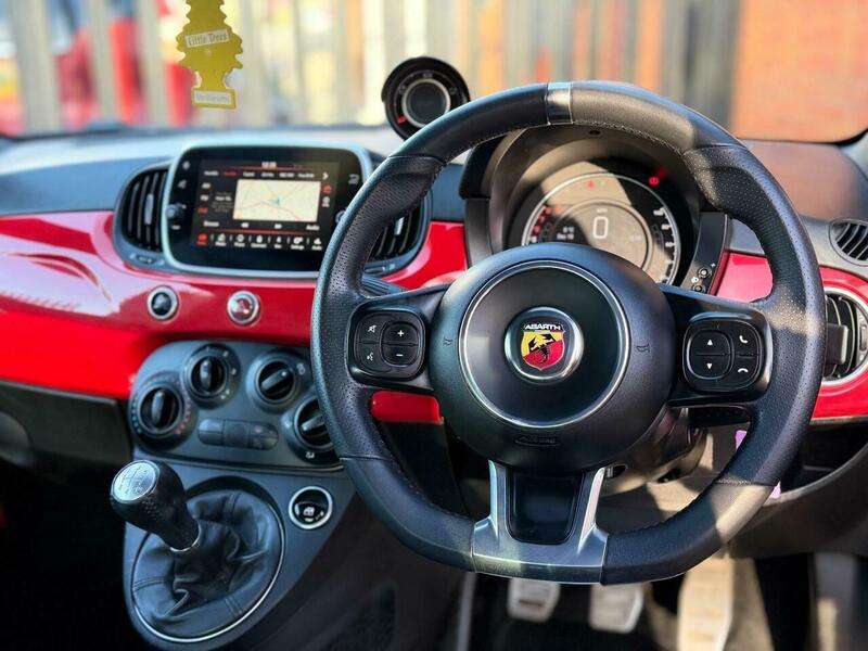 2017 ABARTH 595 2017 ABARTH 595
