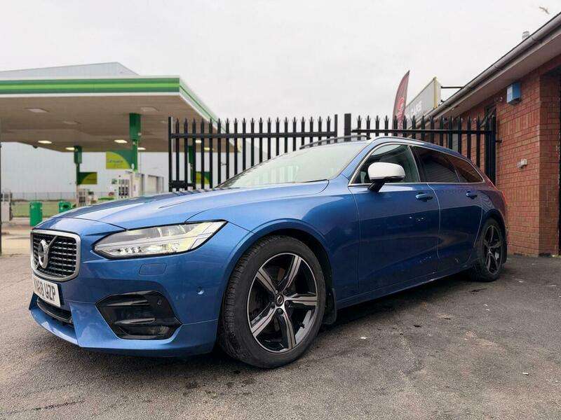 A 2018 VOLVO V90 2.0 D5 PowerPulse R-Design Auto AWD Euro 6 (s/s) 5dr A 2018 VOLVO V90 2.0 D5 PowerPulse R-Design Auto AWD Euro 6 (s/s) 5dr