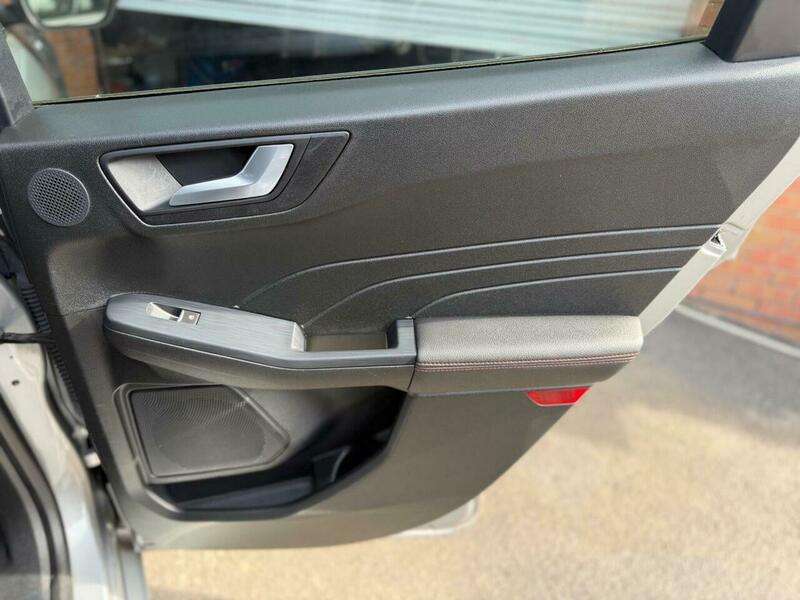 2021 FORD KUGA 2021 FORD KUGA