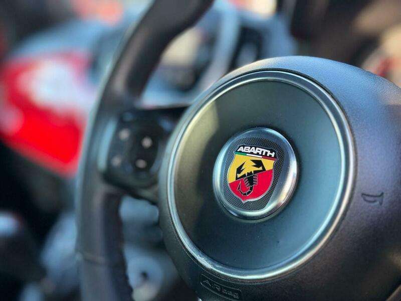 2017 ABARTH 595 2017 ABARTH 595