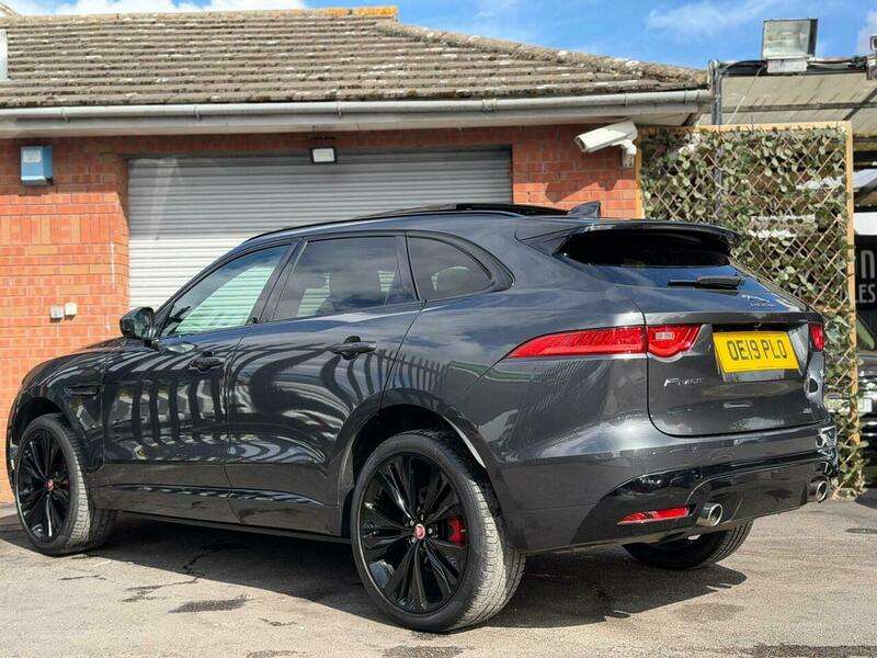 2019 JAGUAR F-PACE 2019 JAGUAR F-PACE