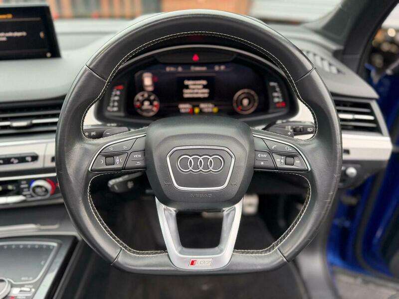 2017 AUDI SQ7 2017 AUDI SQ7