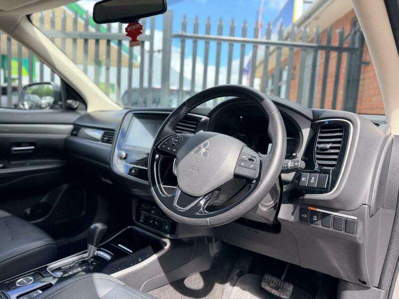 2020 MITSUBISHI OUTLANDER 2020 MITSUBISHI OUTLANDER