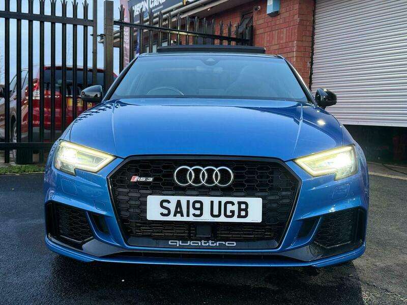 null AUDI RS3 null AUDI RS3