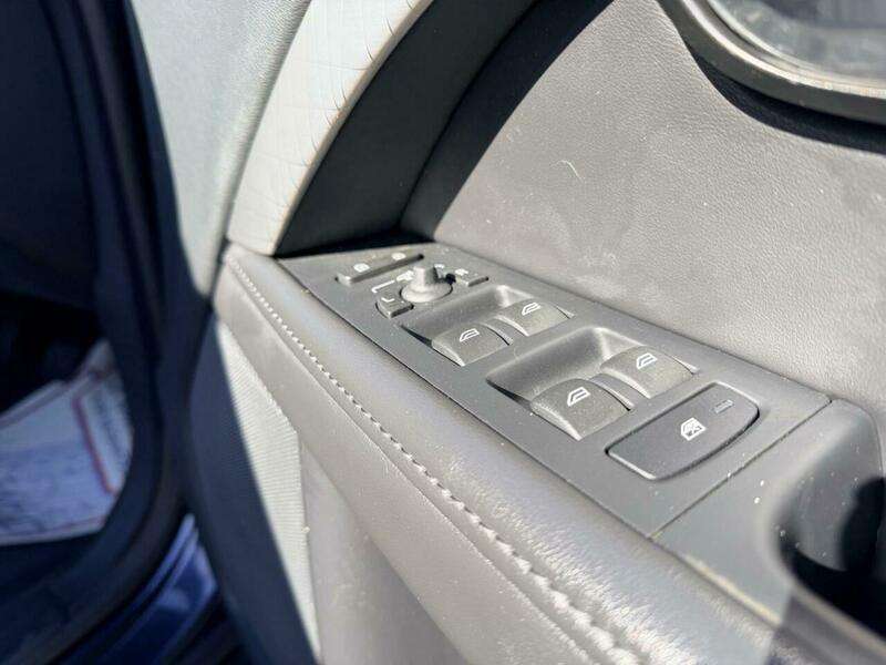 2011 VOLVO XC70 2011 VOLVO XC70