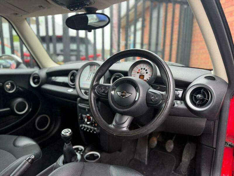 2011 MINI HATCH 2011 MINI HATCH