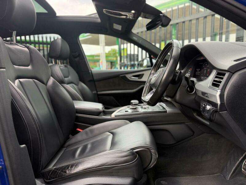 2017 AUDI SQ7 2017 AUDI SQ7