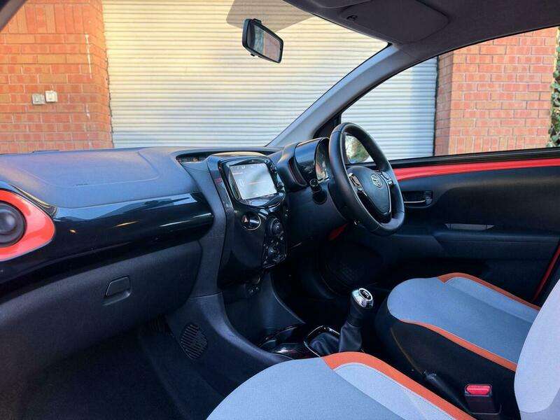 2015 TOYOTA AYGO 2015 TOYOTA AYGO