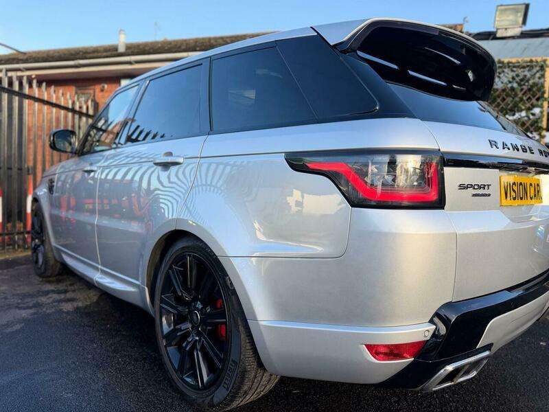 A 2019 LAND ROVER RANGE ROVER SPORT 3.0 SD V6 HSE Dynamic Auto 4WD Euro 6 (s/s) 5dr A 2019 LAND ROVER RANGE ROVER SPORT 3.0 SD V6 HSE Dynamic Auto 4WD Euro 6 (s/s) 5dr