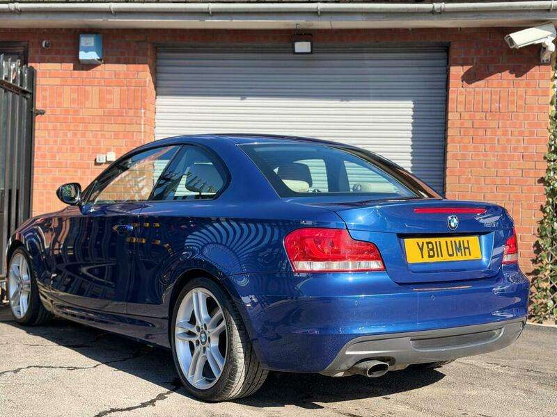 2011 BMW 1 SERIES 2011 BMW 1 SERIES