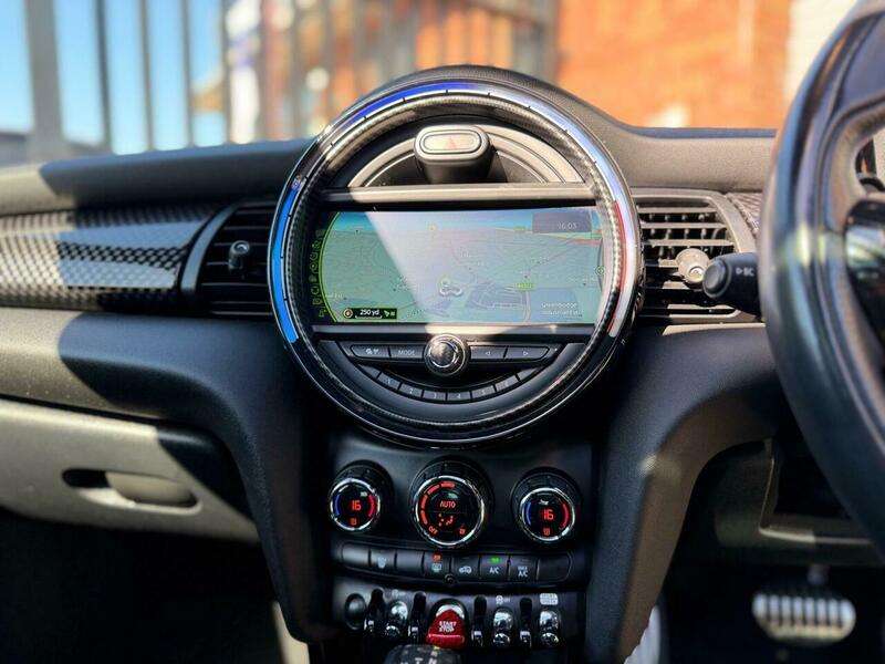 2018 MINI HATCH 2018 MINI HATCH