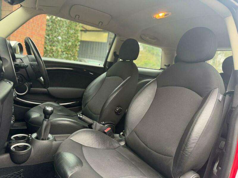 2011 MINI HATCH 2011 MINI HATCH