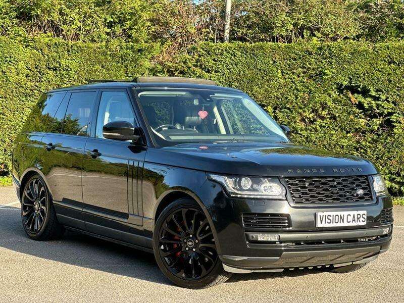 A 2013 LAND ROVER RANGE ROVER SDV8 VOGUE A 2013 LAND ROVER RANGE ROVER SDV8 VOGUE