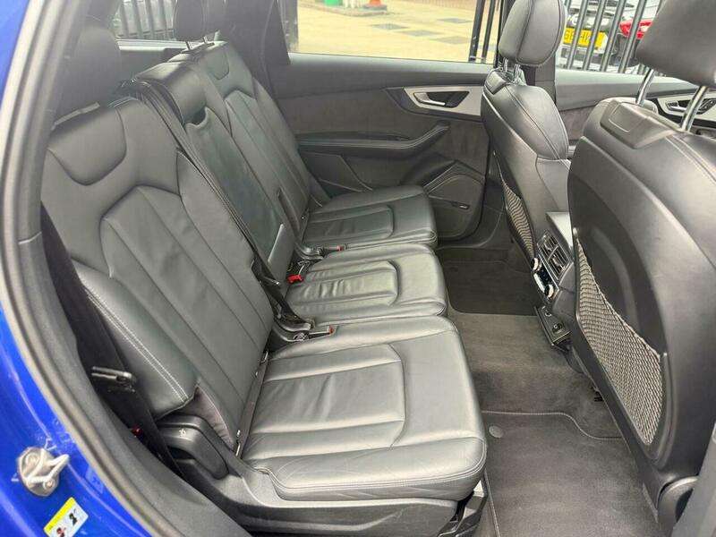 2017 AUDI SQ7 2017 AUDI SQ7