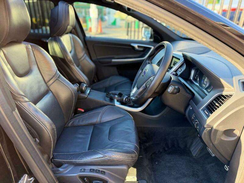 2015 VOLVO XC60 2015 VOLVO XC60