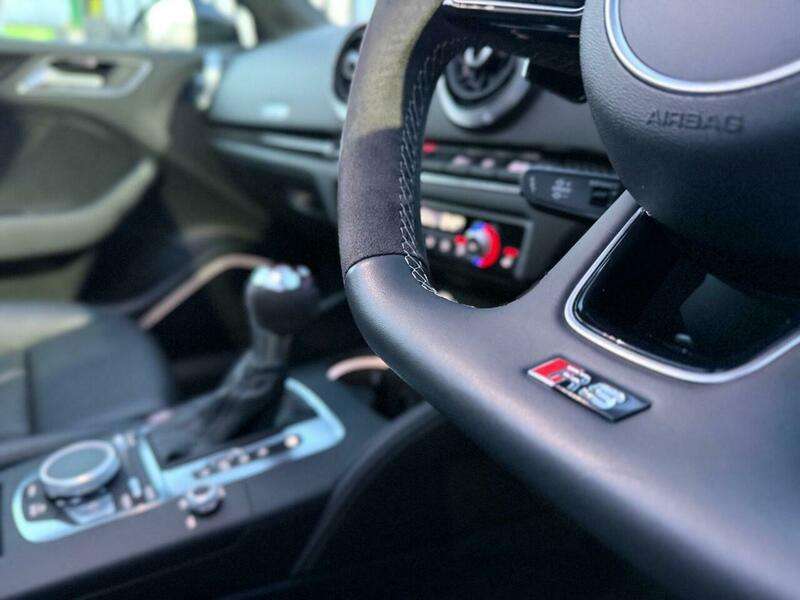 null AUDI RS3 null AUDI RS3