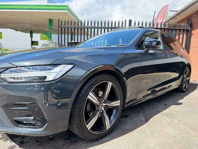 2020 VOLVO V90 2020 VOLVO V90