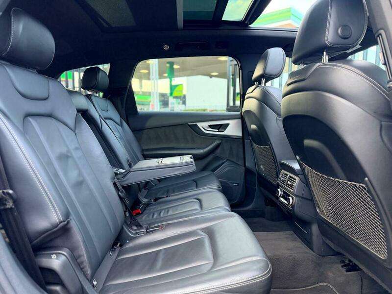 2017 AUDI Q7 2017 AUDI Q7