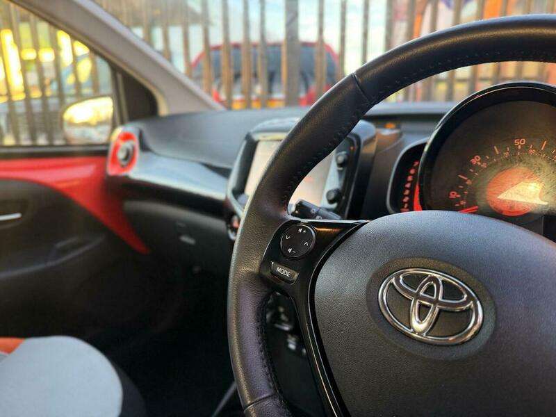 2015 TOYOTA AYGO 2015 TOYOTA AYGO