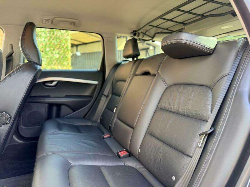 2011 VOLVO XC70 2011 VOLVO XC70