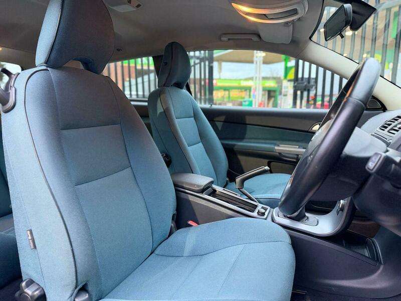 2011 VOLVO C30 2011 VOLVO C30