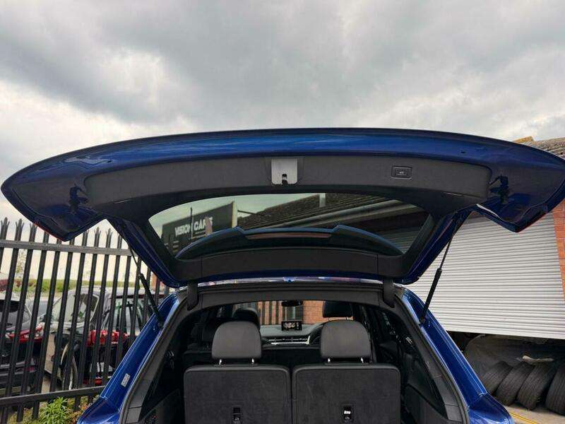 2017 AUDI SQ7 2017 AUDI SQ7
